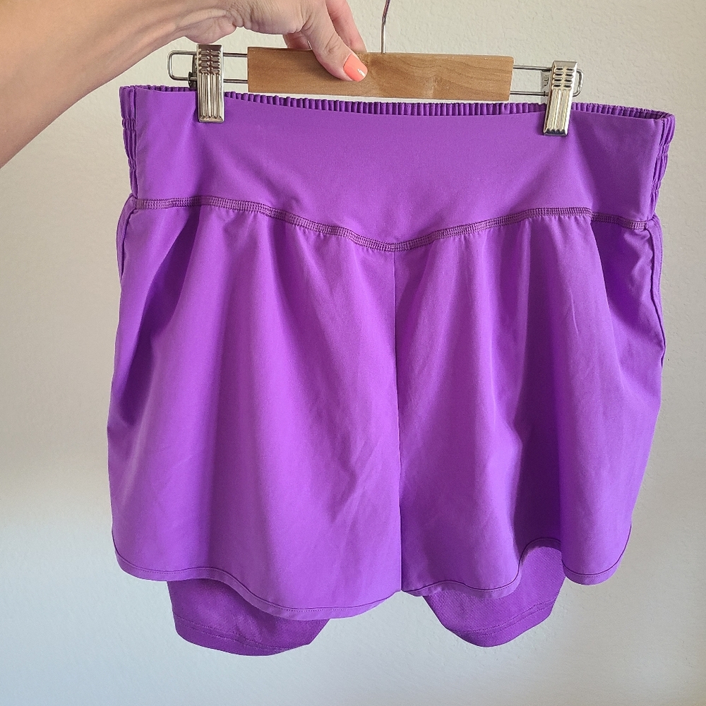 Gymshark Womens Pulse Mid Rise Shorts, Bright Purple - Picture 4 of 5